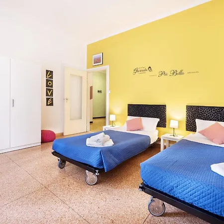 Charming With Garden View Apartment