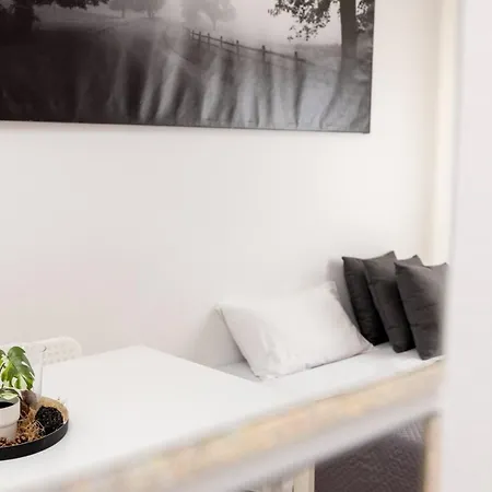 Apartment Charming With Garden View *